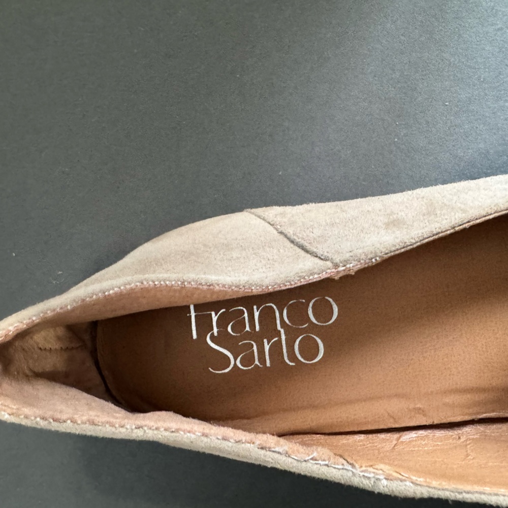 Franco Sarto Abyss Beige Suede Loafers with Bow Detail. Size 10M - Picture 11 of 14